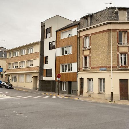 Appartement Au Pied De La Cathedrale 兰斯 外观 照片